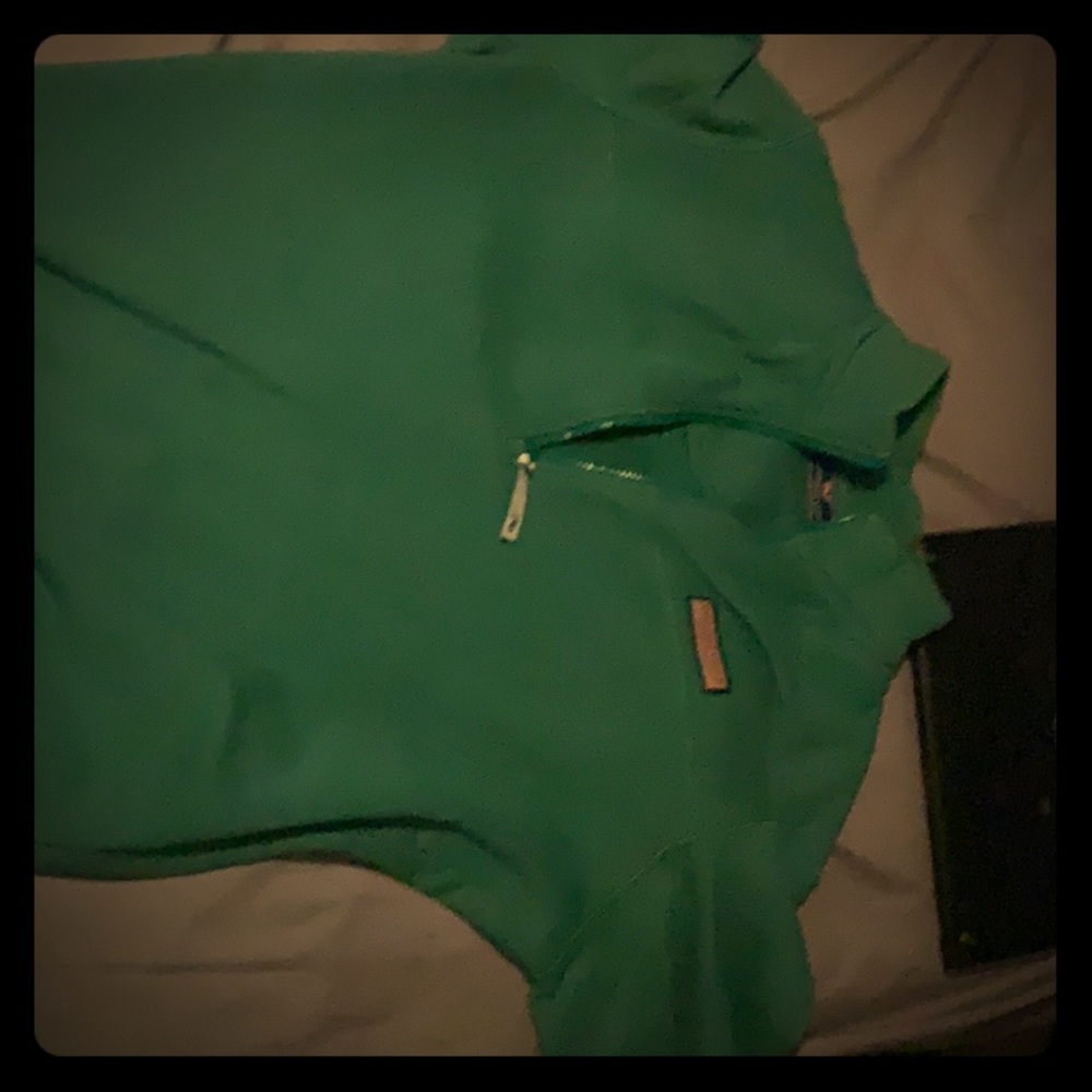 Vineyard vines crew neck